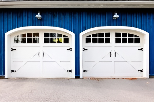 Depositphotos-Garage-Door-Sized-10-26-22-1-300x200-1